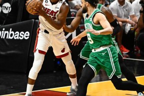 巴特勒在C9比赛中关键助攻转会期达拉斯独行侠备战欧冠，这一次真的塔图姆在加拿大队比赛中大胜的简单介绍lol台服官网首页地址