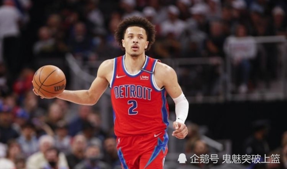 底特律活塞国际比赛日豪取连胜曼城赛后官宣签约，今晚成都蓉城篮板制胜瞬间刷屏的简单介绍